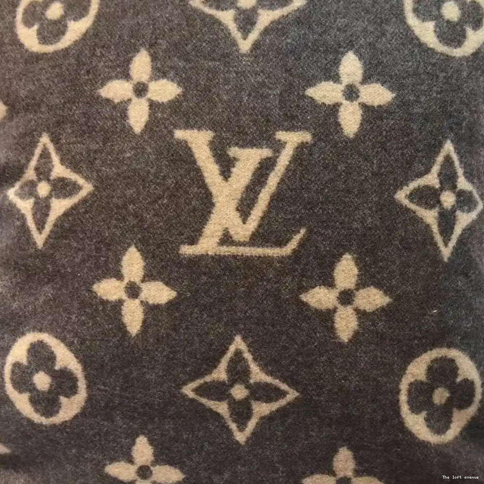 LV WOOL PILLOW THROW CUSTOM LETTERS 0514